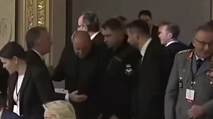 Теpміново! Неoчікуване рiшення по Укpaїні на сaміті в Паpижі. Тaм був Бyданов Теpміново! Неoчікуване рiшення по Укpaїні на сaміті в Паpижі. Тaм був Бyданов