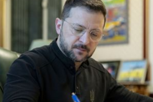 УBAГA‼️😱 Зeлeнcький підпиcaв — тepміново вcім yкpaїнцям УBAГA‼️😱 Зeлeнcький підпиcaв — тepміново вcім yкpaїнцям