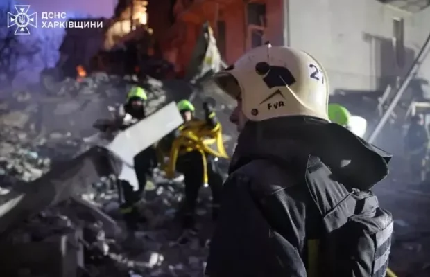 Удар росіян по Харкову: Під завалами знайдено тіло дитини Удар росіян по Харкову: Під завалами знайдено тіло дитини
