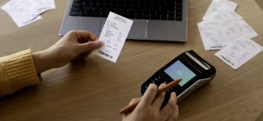 Тепер в Україні буде й «єЧек»: що це таке, та як працюватиме Тепер в Україні буде й «єЧек»: що це таке, та як працюватиме