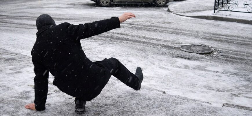 Україну накриють два південні циклони: від –14° до +3° та найсильніша ожеледь – експерт дав точні дати Україну накриють два південні циклони: від –14° до +3° та найсильніша ожеледь – експерт дав точні дати