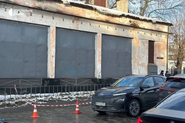 Наслідки ракетної атаки «Кинджалом» РФ по Львову 11 лютого. / © Суспільне Львів