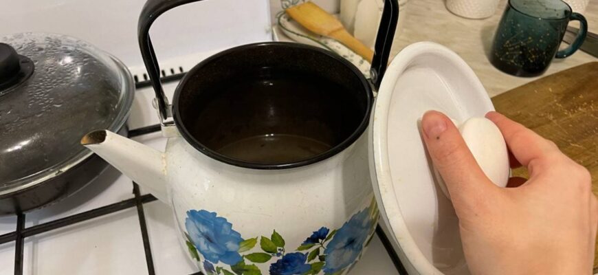 Накип у чайнику зникне на очах: знадобиться не сода і не оцет, а 1 суміш з 2-х компонентів Накип у чайнику зникне на очах: знадобиться не сода і не оцет, а 1 суміш з 2-х компонентів