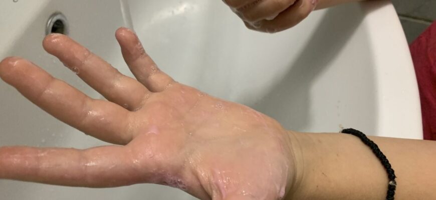 Не мило і не сода: ось яким 1 засобом відмиваю руки після буряка, риби й часнику за 30 секунд Не мило і не сода: ось яким 1 засобом відмиваю руки після буряка, риби й часнику за 30 секунд