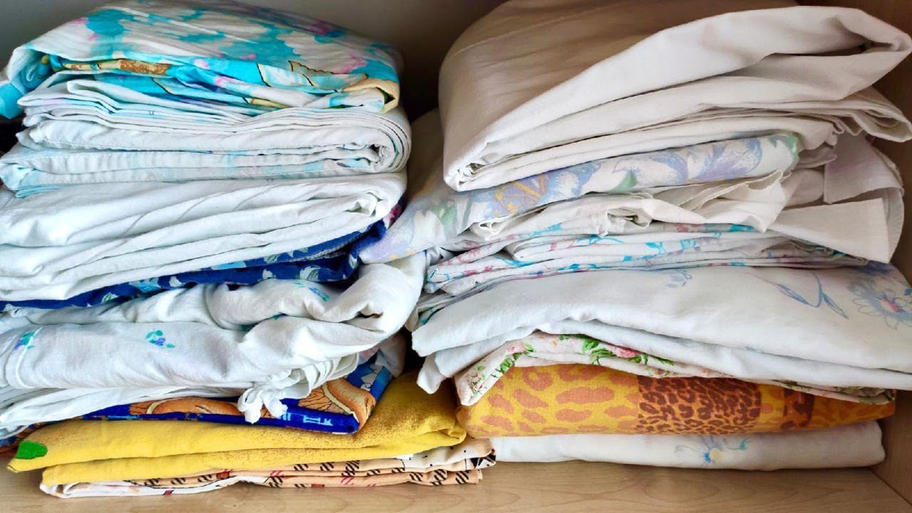 Експерти розповіли, як позбутись від протягів за допомогою старого простирадла без клопоту