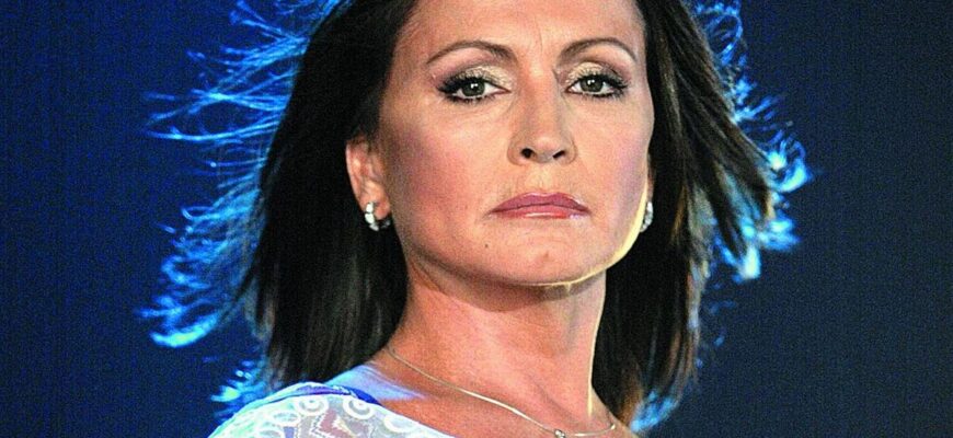 Секрет, який Софія Ротару ховала 50 років: співачка мовчала, щоб зберегти свою родину? Секрет, який Софія Ротару ховала 50 років: співачка мовчала, щоб зберегти свою родину?