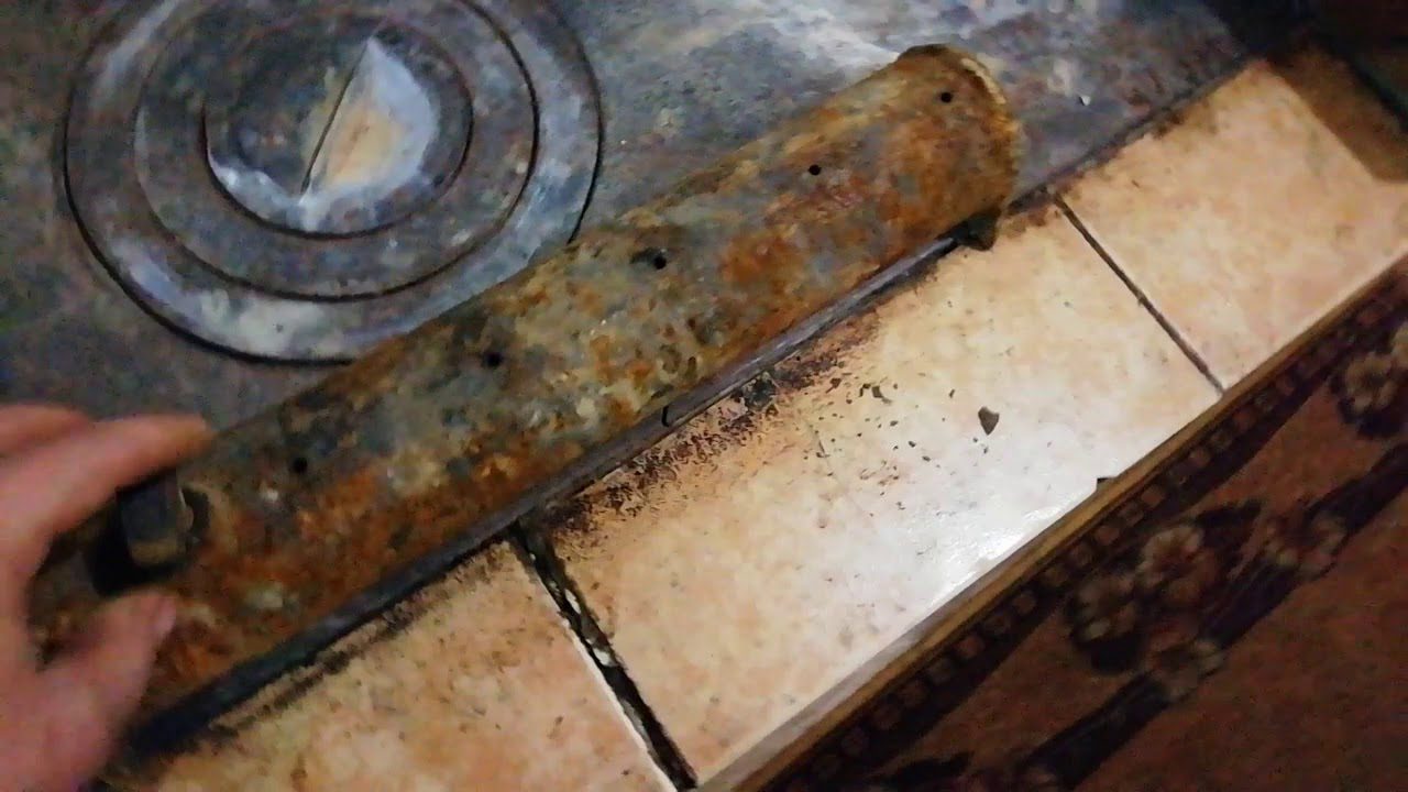 Господарі розповіли, як виготовити вічне поліно для печі в домашніх умовах