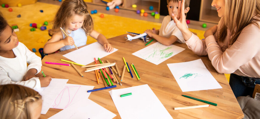 🤬 Жах у дитсадку: вихователька потайки давала малюкам проносне, щоб раніше піти додому! 🤬 Жах у дитсадку: вихователька потайки давала малюкам проносне, щоб раніше піти додому!