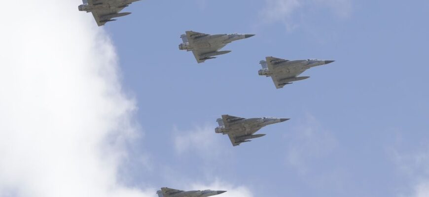 Атака по Україні 26 лютого: у НАТО підняли винищувачі Атака по Україні 26 лютого: у НАТО підняли винищувачі