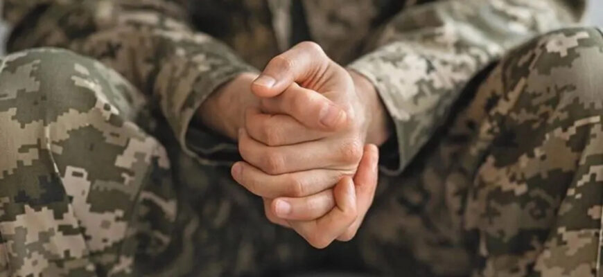 Обіцяв «вирішити» питання з ВЛК: На Рівненщині затримали військовослужбовця (ФОТО) Обіцяв «вирішити» питання з ВЛК: На Рівненщині затримали військовослужбовця (ФОТО)