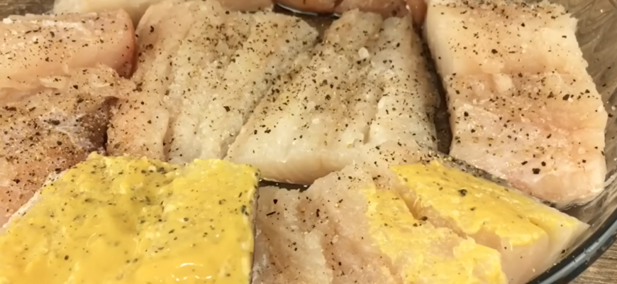 Вже 30 років так готую рибу — смакує на всі 200. Запікаю під сирною шапочкою і подаю до столу Вже 30 років так готую рибу — смакує на всі 200. Запікаю під сирною шапочкою і подаю до столу