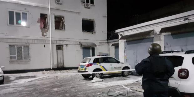 Черговий теракт росіян?: У Дніпрі вибух пошкодив будівлю відділку поліції (фото) Черговий теракт росіян?: У Дніпрі вибух пошкодив будівлю відділку поліції (фото)