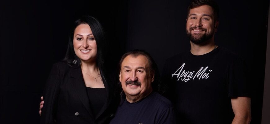 Діти Степана Гіги розсекретили артиста, який одним із перших зателефонував їм після втрати батька Діти Степана Гіги розсекретили артиста, який одним із перших зателефонував їм після втрати батька