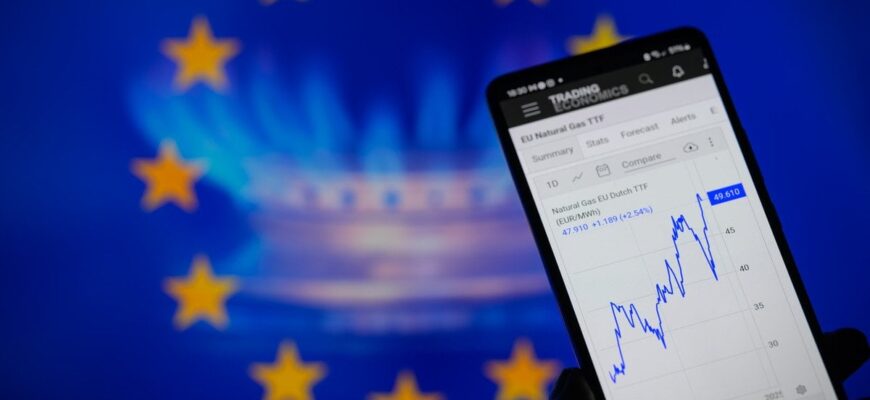 Узгодження санкцій проти Росії виходять на фінішну пряму, але є “але” – Politico Узгодження санкцій проти Росії виходять на фінішну пряму, але є “але” – Politico