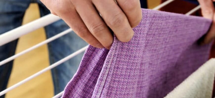 Спробувала 1 трюк із сіллю для сушки білизни взимку: тепер речі сохнуть у 2 рази швидше і немає вологості Спробувала 1 трюк із сіллю для сушки білизни взимку: тепер речі сохнуть у 2 рази швидше і немає вологості