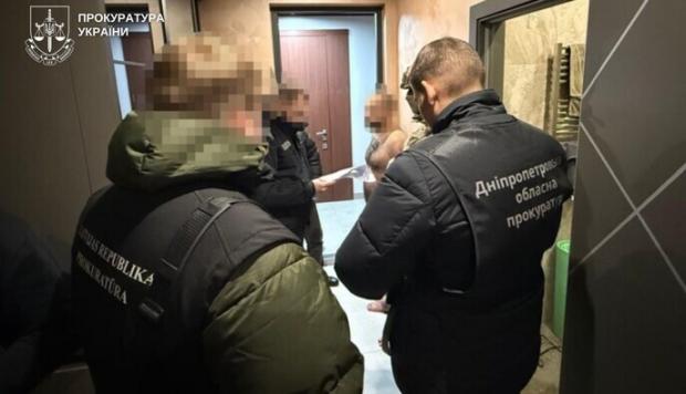 Із жертвами “працювали” в два етапи: У Дніпрі викрили кол-центри, які ошукували громадян ЄС (фото) Із жертвами “працювали” в два етапи: У Дніпрі викрили кол-центри, які ошукували громадян ЄС (фото)