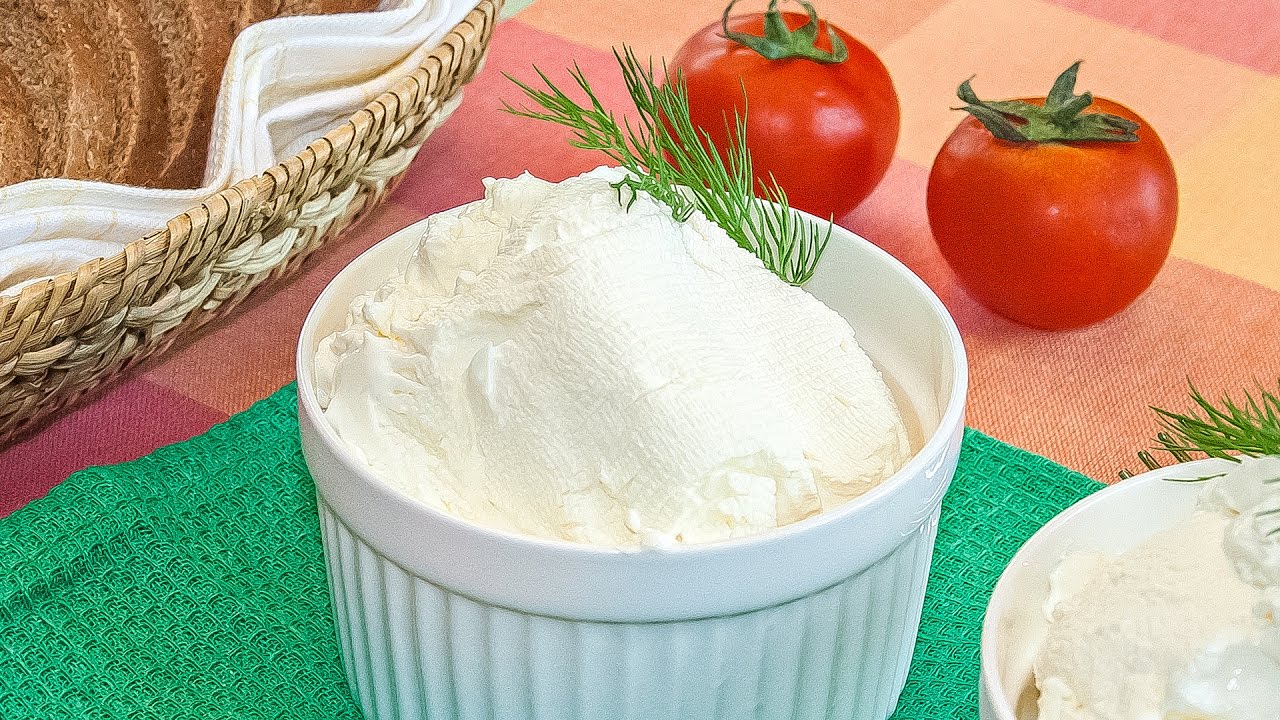 Кулінари розповіли, як приготувати домашній вершковий сир лише з кефіру Кулінари розповіли, як приготувати домашній вершковий сир лише з кефіру