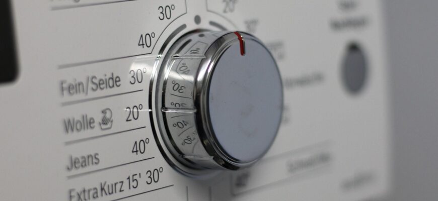 Натискаю 1 кнопку на пралці 1 раз на місяць – і вона не “їсть” зайву електрику: новий сусід-технік пояснив Натискаю 1 кнопку на пралці 1 раз на місяць – і вона не “їсть” зайву електрику: новий сусід-технік пояснив