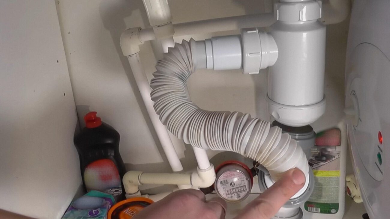 Експерти розповіли, як врятувати труби від розриву та замерзання Експерти розповіли, як врятувати труби від розриву та замерзання