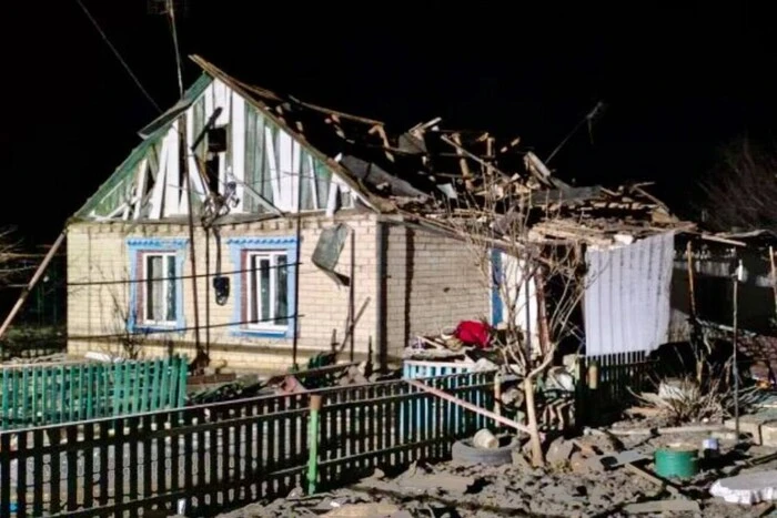 Окупанти вдарили по Вільнянську: четверо постраждалих