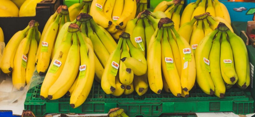 Такі банани дітям ні за що не куплю, навіть якщо по акції: 3 ознаки, що перед вами отруйний фрукт Такі банани дітям ні за що не куплю, навіть якщо по акції: 3 ознаки, що перед вами отруйний фрукт