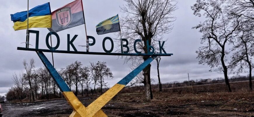 Під Покровським окупанти розстріляли мирних жителів і втекли з позицій, змусивши командування ловити їх Під Покровським окупанти розстріляли мирних жителів і втекли з позицій, змусивши командування ловити їх