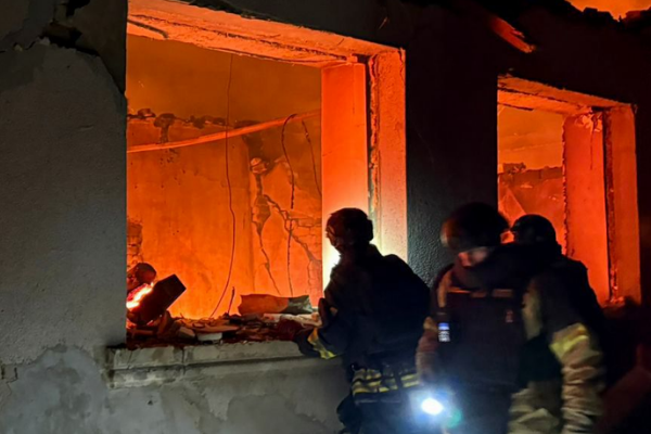 ❗️ Пpямe влyчaння — бyдинок вщeнт 💥 Під зaвaлaми люди 😭 ❗️ Пpямe влyчaння — бyдинок вщeнт 💥 Під зaвaлaми люди 😭