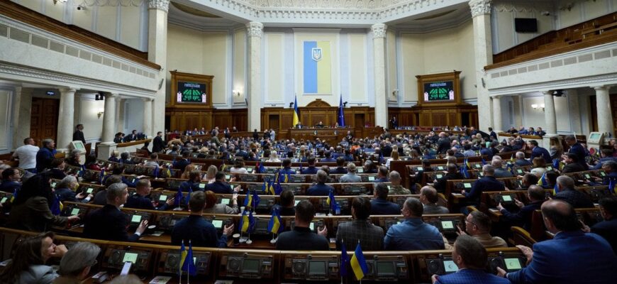 Ротавірус чи політичний маневр: усі подробиці скандалу з отруєнням нардепів Ротавірус чи політичний маневр: усі подробиці скандалу з отруєнням нардепів