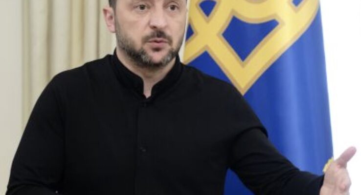 Замість мобілізації – контракти: Зеленський назвав умову для змін в армії Замість мобілізації – контракти: Зеленський назвав умову для змін в армії