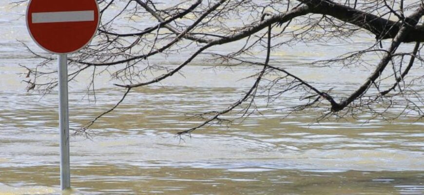 Висока вода наближається: Київ та низку регіонів попередили про загрозу потопів Висока вода наближається: Київ та низку регіонів попередили про загрозу потопів