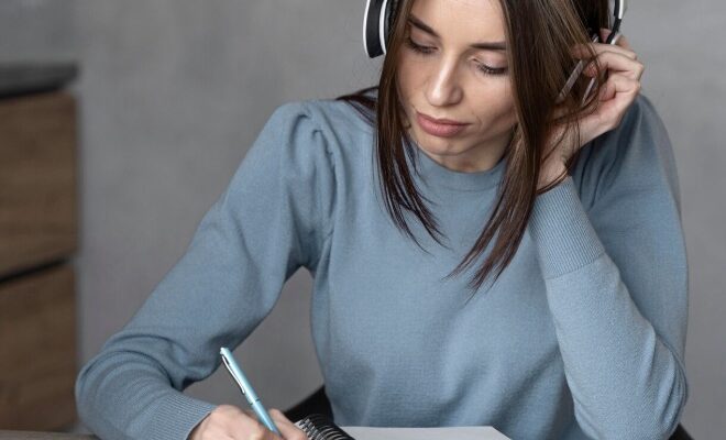 Яке слово в українській мові пишеться з трьома апострофами Яке слово в українській мові пишеться з трьома апострофами