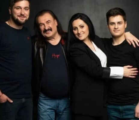 Діти Степана Гіги вперше озвучили причину смерті співака Діти Степана Гіги вперше озвучили причину смерті співака