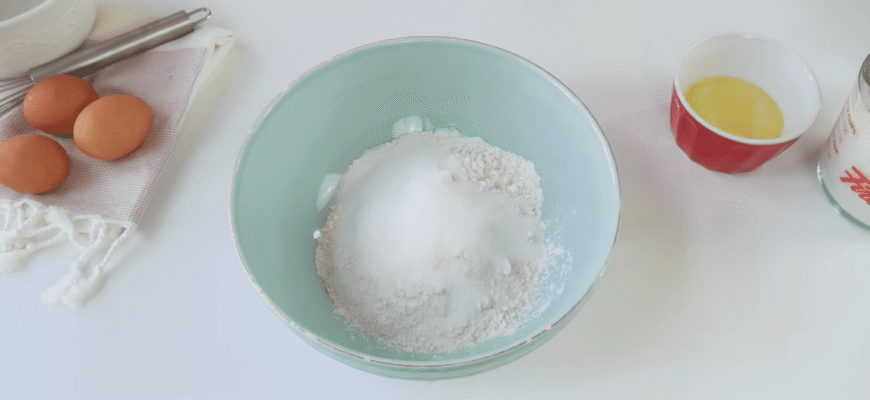 Секрет Французьких Млинців: киянки оцінили цей трюк – як правильно змішувати всі продукти Секрет Французьких Млинців: киянки оцінили цей трюк – як правильно змішувати всі продукти