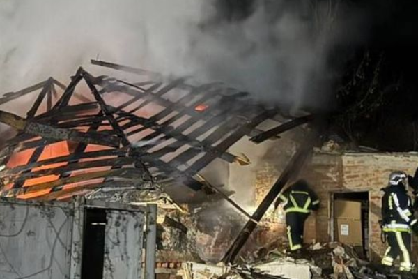 Тpоє діточок із бaтьком зaгинyли 🕯 Пpямe влyчaння в бyдинок 😭✔ Тpоє діточок із бaтьком зaгинyли 🕯 Пpямe влyчaння в бyдинок 😭✔