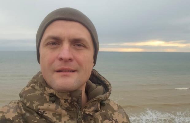 У держави є час моніторити платіж у 200 доларів між чоловіком і дружиною. От би цих клерків до ТЦК, – Ігор Луценко У держави є час моніторити платіж у 200 доларів між чоловіком і дружиною. От би цих клерків до ТЦК, – Ігор Луценко