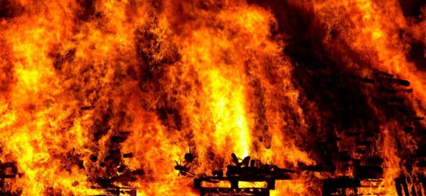 У Пітері “ліг” зв’язок окупантів: деталі операції “АТЕШ” (відео) У Пітері “ліг” зв’язок окупантів: деталі операції “АТЕШ” (відео)