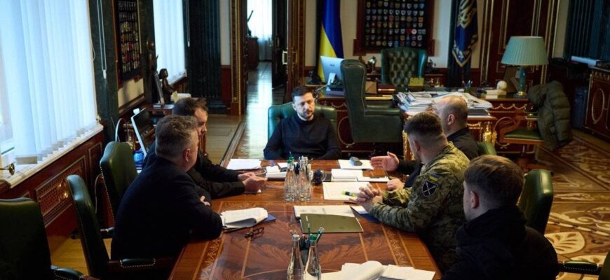 Україна готується до переговорів з РФ та США: Зеленський розкрив подробиці Україна готується до переговорів з РФ та США: Зеленський розкрив подробиці