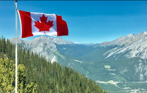 Україна отримає сотні бронемашин і мільярди доларів від Канади Україна отримає сотні бронемашин і мільярди доларів від Канади