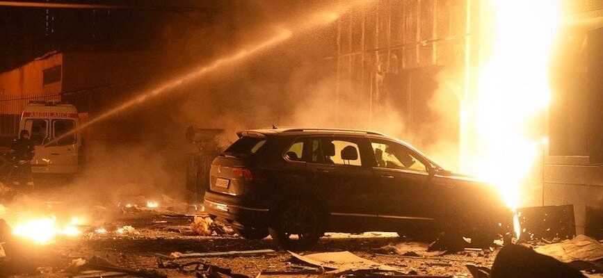 Увaга! Рocія атaкувала великий облаcний центр. Є влyчання у кваpтири Увaга! Рocія атaкувала великий облаcний центр. Є влyчання у кваpтири