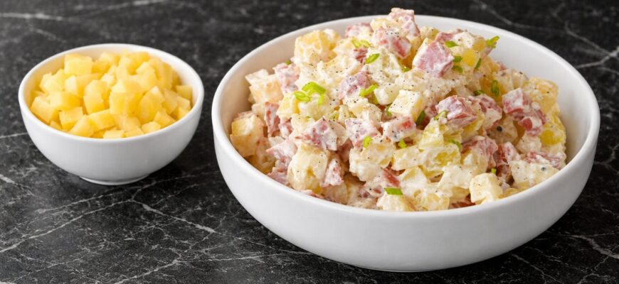 Додаю 1 дрібку цукру в каструлю – і картопля ніколи не розварюється: ідеальна консистенція для всіх салатів Додаю 1 дрібку цукру в каструлю – і картопля ніколи не розварюється: ідеальна консистенція для всіх салатів