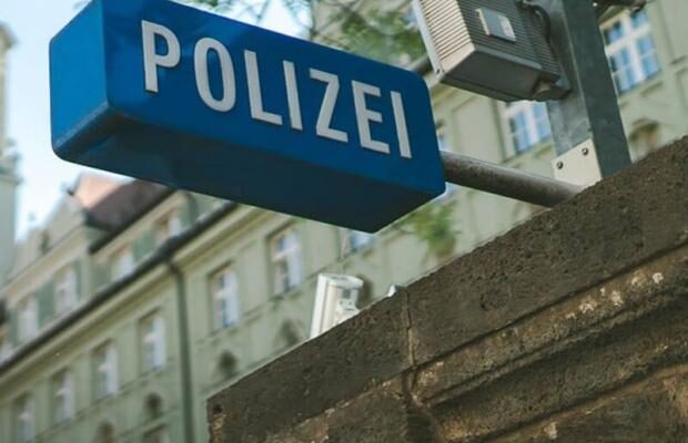 Вважають, що мати фантазує?: Поліція Мюнхена каже про “нещасний випадок” з українцем, якого “намагалися задушити” в дитсадку Вважають, що мати фантазує?: Поліція Мюнхена каже про “нещасний випадок” з українцем, якого “намагалися задушити” в дитсадку