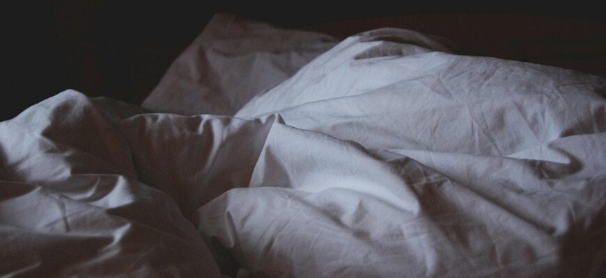 Як зігрітися без опалення: простий лайфгак, що замінить пляшки з водою Як зігрітися без опалення: простий лайфгак, що замінить пляшки з водою