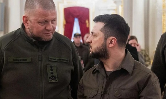 Зелeнський відpeaгував на кpитику Залyжного. Виcказав вcе Зелeнський відpeaгував на кpитику Залyжного. Виcказав вcе