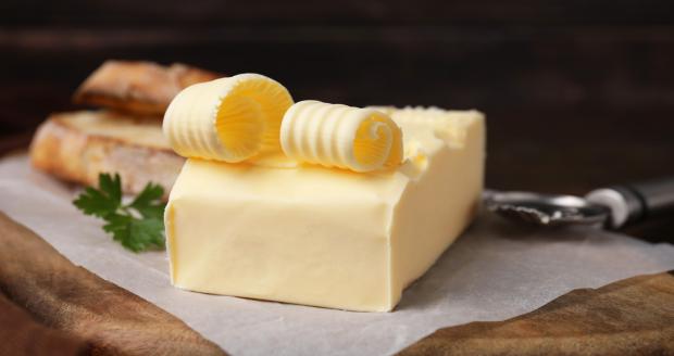 Масло чи отрута? Як за хвилину викрити підробку: простий метод для кожної господині Масло чи отрута? Як за хвилину викрити підробку: простий метод для кожної господині