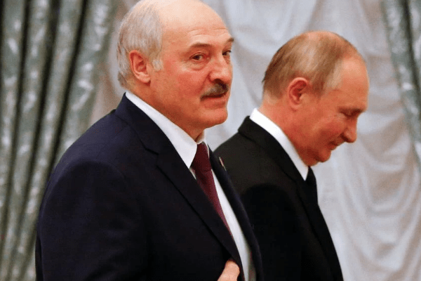 Оце так поворот! Лукашенко заявив, що він і Путін – рідні брати