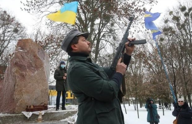У центрі Харкова відновили пам’ятний знак воїнам УПА (фотофакти)