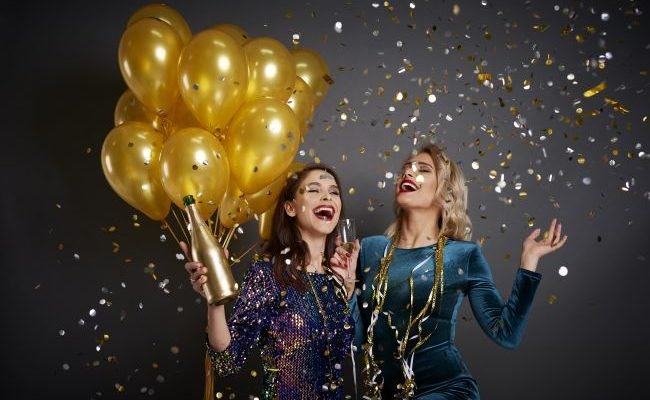 Найщасливіші кольори для всіх знаків Зодіаку: в чому зустрічати Новий Рік 2022