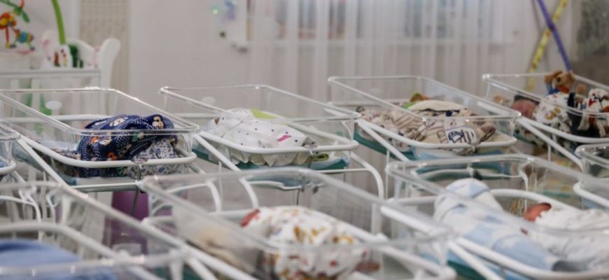 В Україні у немовлят виявлятимуть СМА у перші дні життя, поки ж батьки втрачають найважливіший час