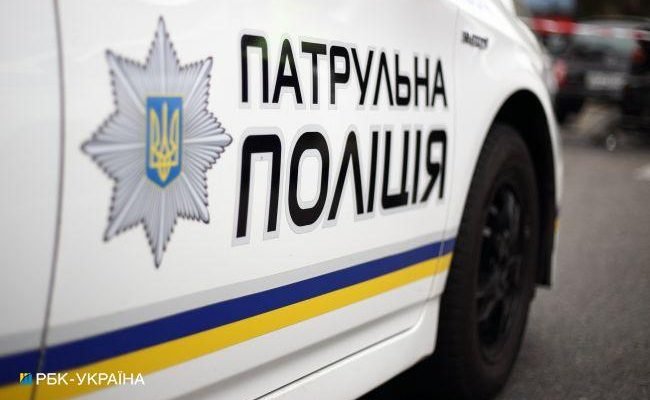 На трасі Київ-Чоп автомобіль з родиною зіткнувся з вантажівкою Daf, є жертви
