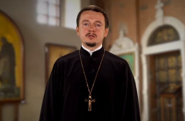 В УПЦ розкрили, якими повинні бути хрещені для дитини: “Беруть на себе відповідальність за маленького члена Церкви”
